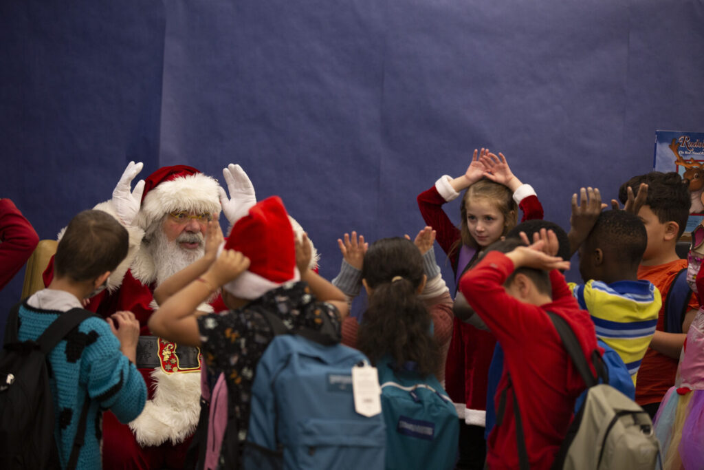 12162021 moss santa 080